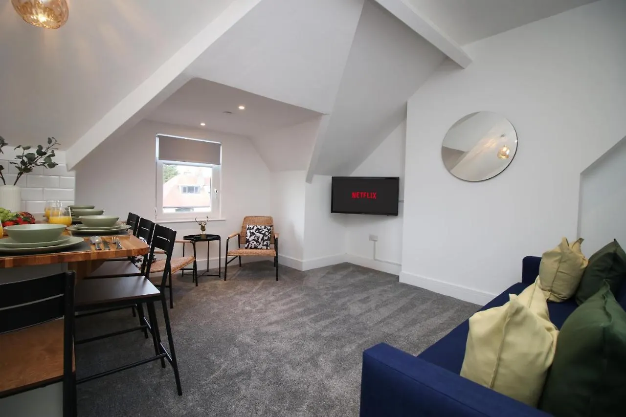 No 49 City Apartments, Perfect For Business And Leisure Stays, 10 Min Drive Into City Centre, Easy Access To Local Transport, 1Br And 2Br Available, Free Parking Cardiff 0*,  United Kingdom