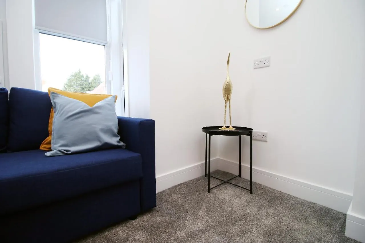 No 49 City Apartments, Perfect For Business And Leisure Stays, 10 Min Drive Into City Centre, Easy Access To Local Transport, 1Br And 2Br Available, Free Parking Cardiff Apartment