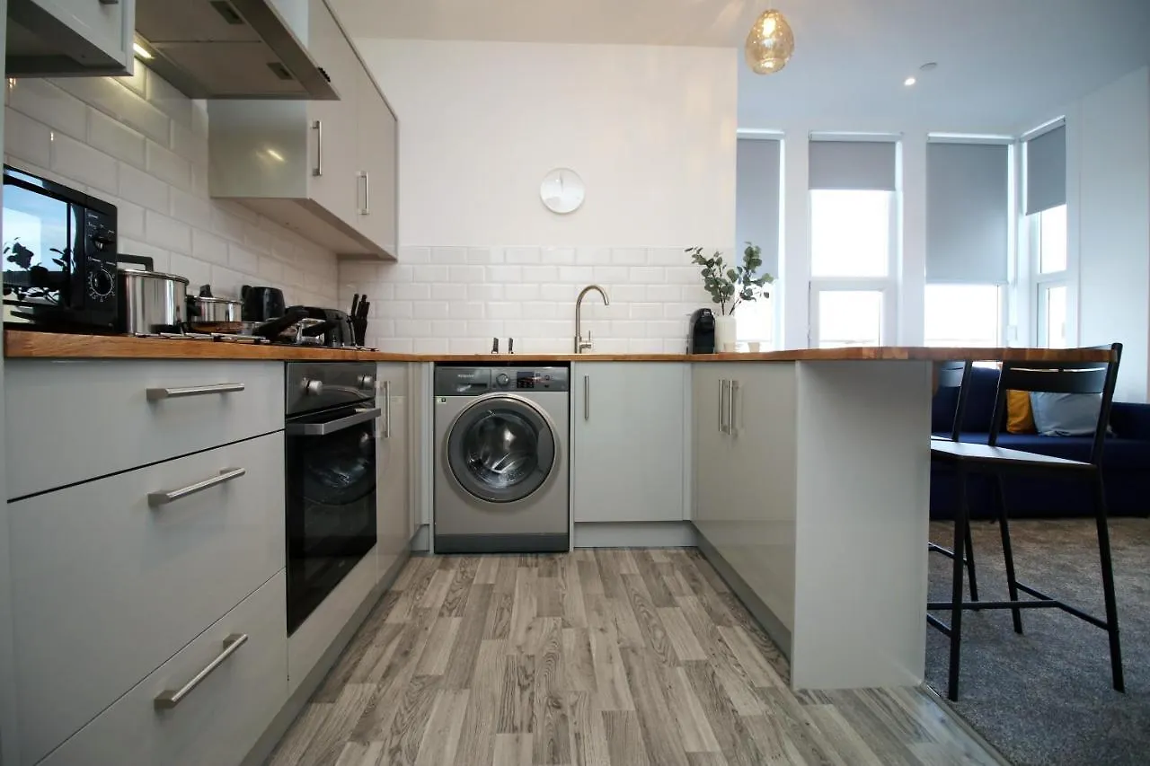 Apartment No 49 City Apartments, Perfect For Business And Leisure Stays, 10 Min Drive Into City Centre, Easy Access To Local Transport, 1Br And 2Br Available, Free Parking Cardiff