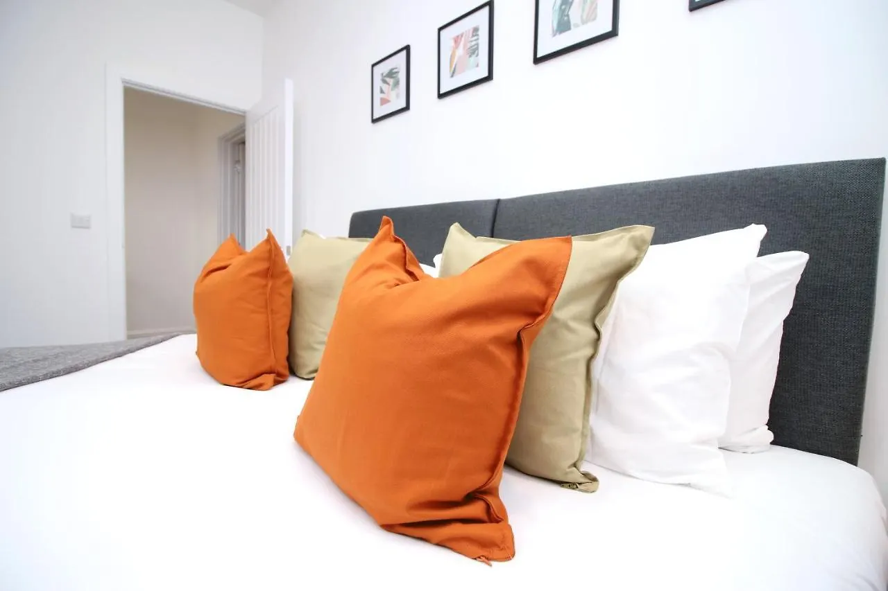 No 49 City Apartments, Perfect For Business And Leisure Stays, 10 Min Drive Into City Centre, Easy Access To Local Transport, 1Br And 2Br Available, Free Parking Cardiff 0*,