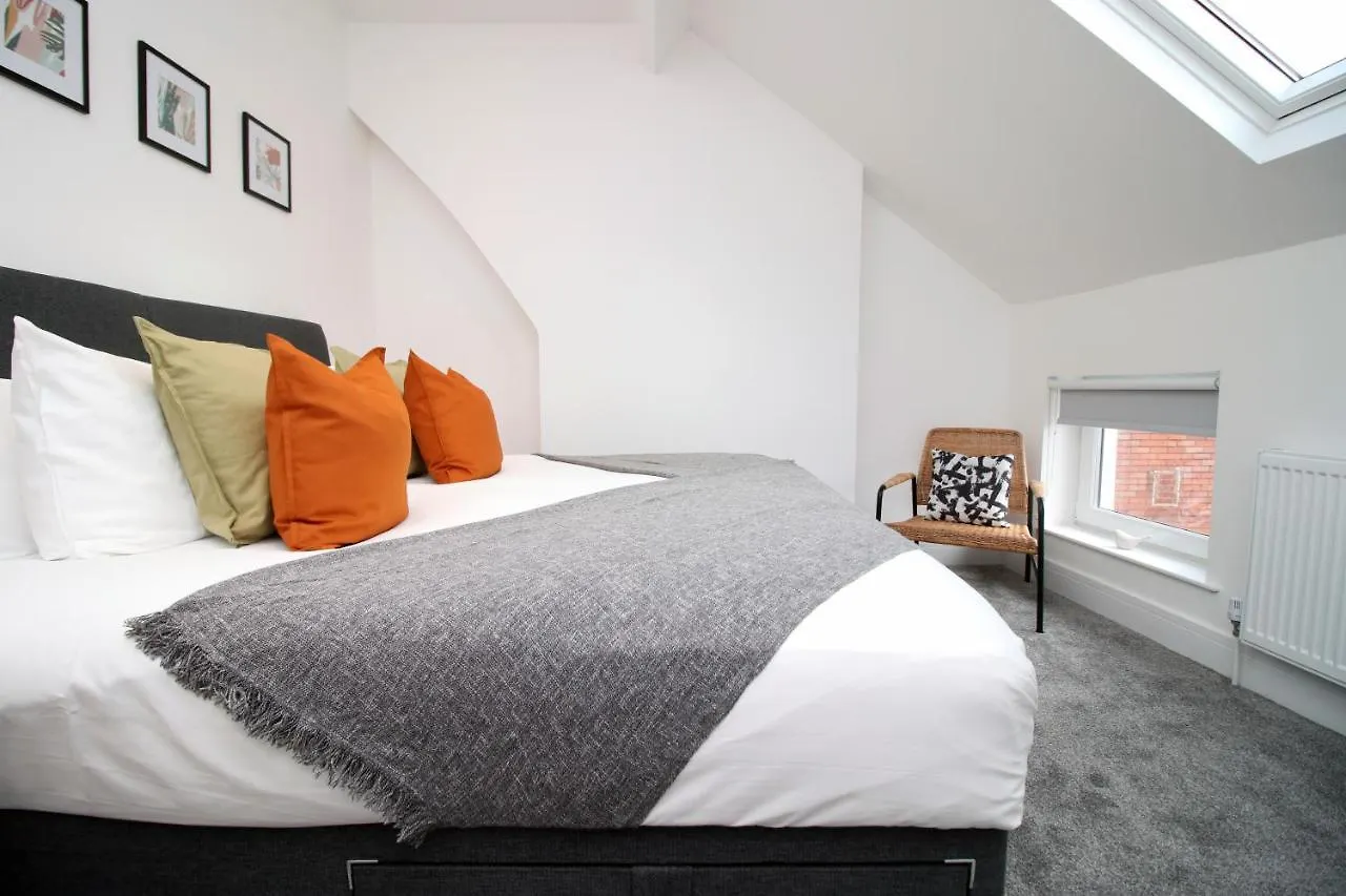 No 49 City Apartments, Perfect For Business And Leisure Stays, 10 Min Drive Into City Centre, Easy Access To Local Transport, 1Br And 2Br Available, Free Parking Cardiff