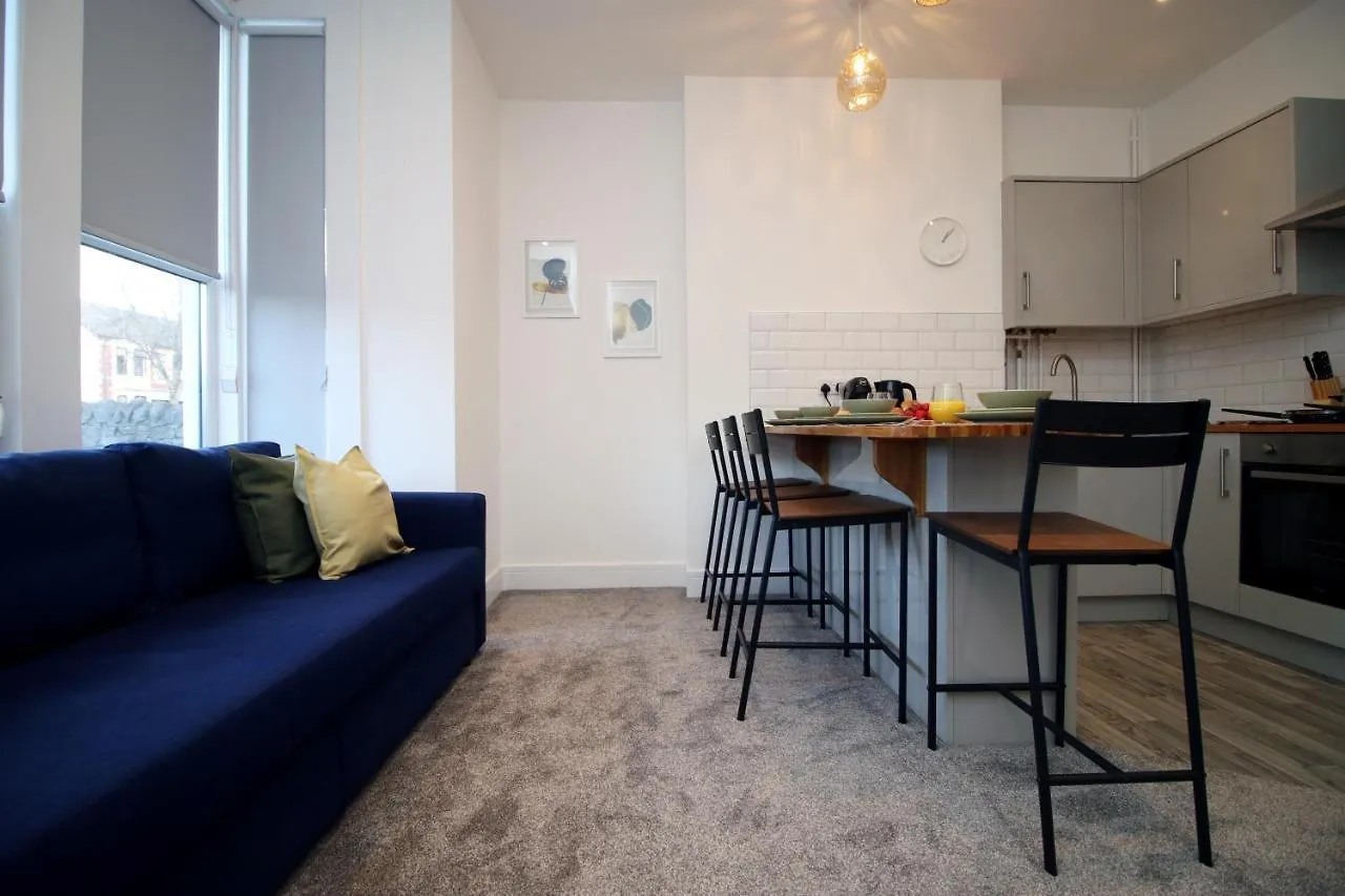 No 49 City Apartments, Perfect For Business And Leisure Stays, 10 Min Drive Into City Centre, Easy Access To Local Transport, 1Br And 2Br Available, Free Parking Cardiff