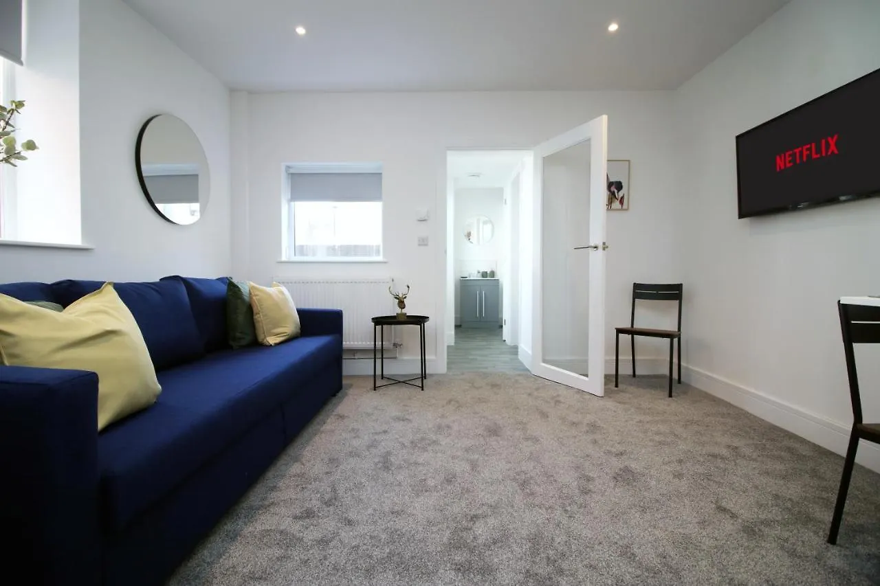 Apartment No 49 City Apartments, Perfect For Business And Leisure Stays, 10 Min Drive Into City Centre, Easy Access To Local Transport, 1Br And 2Br Available, Free Parking Cardiff United Kingdom