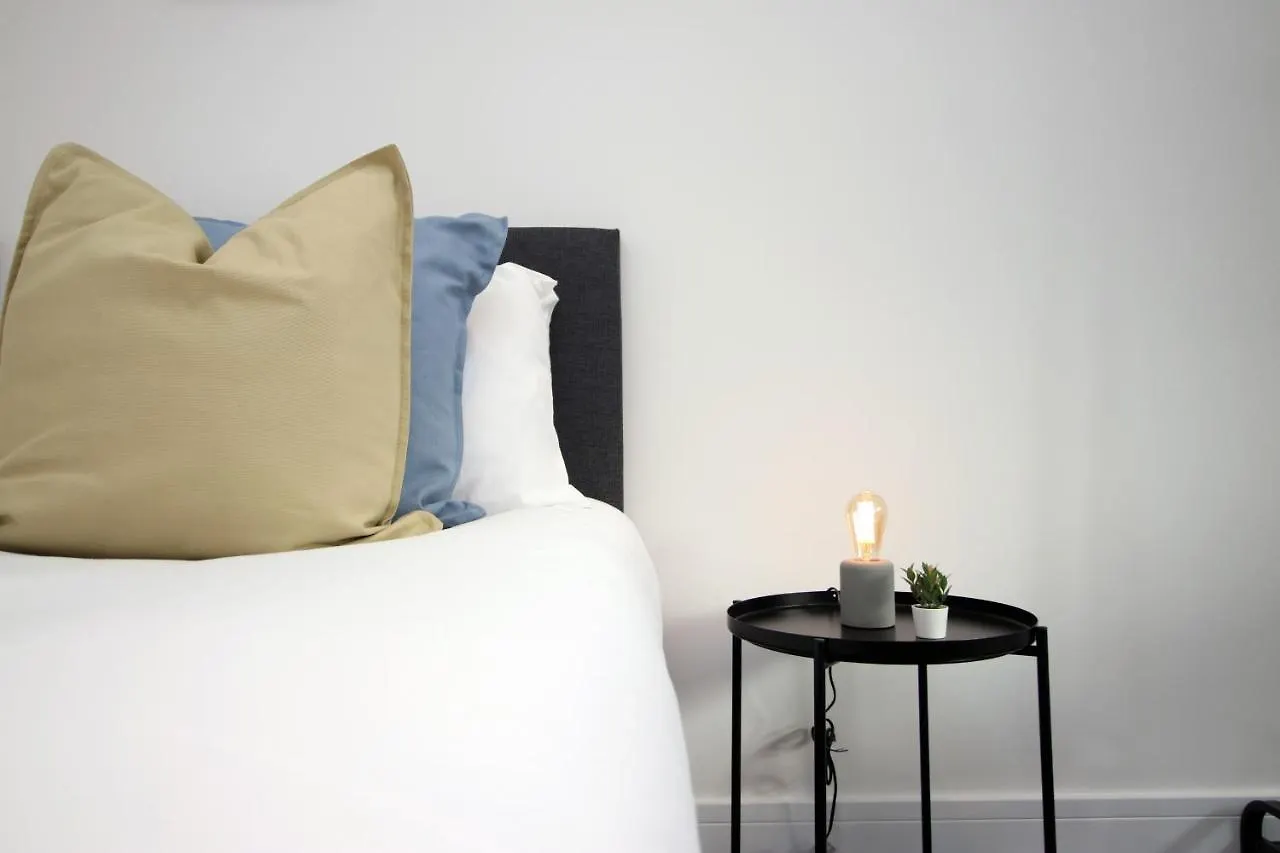 No 49 City Apartments, Perfect For Business And Leisure Stays, 10 Min Drive Into City Centre, Easy Access To Local Transport, 1Br And 2Br Available, Free Parking Cardiff 0*,  United Kingdom